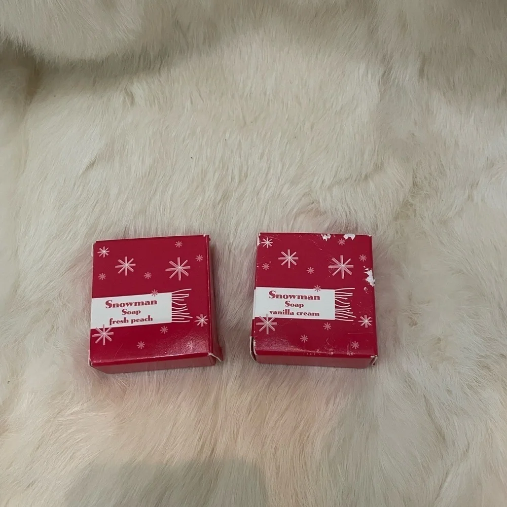 Pair of Vtg Avon Snowman Soaps